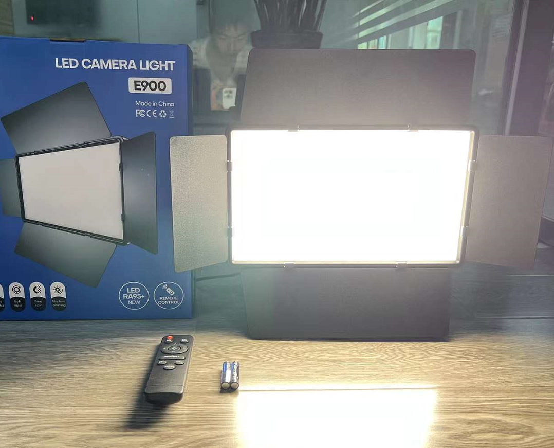 Kit d'éclairage vidéo LED Good - Good Lighting In Photography avis et prix